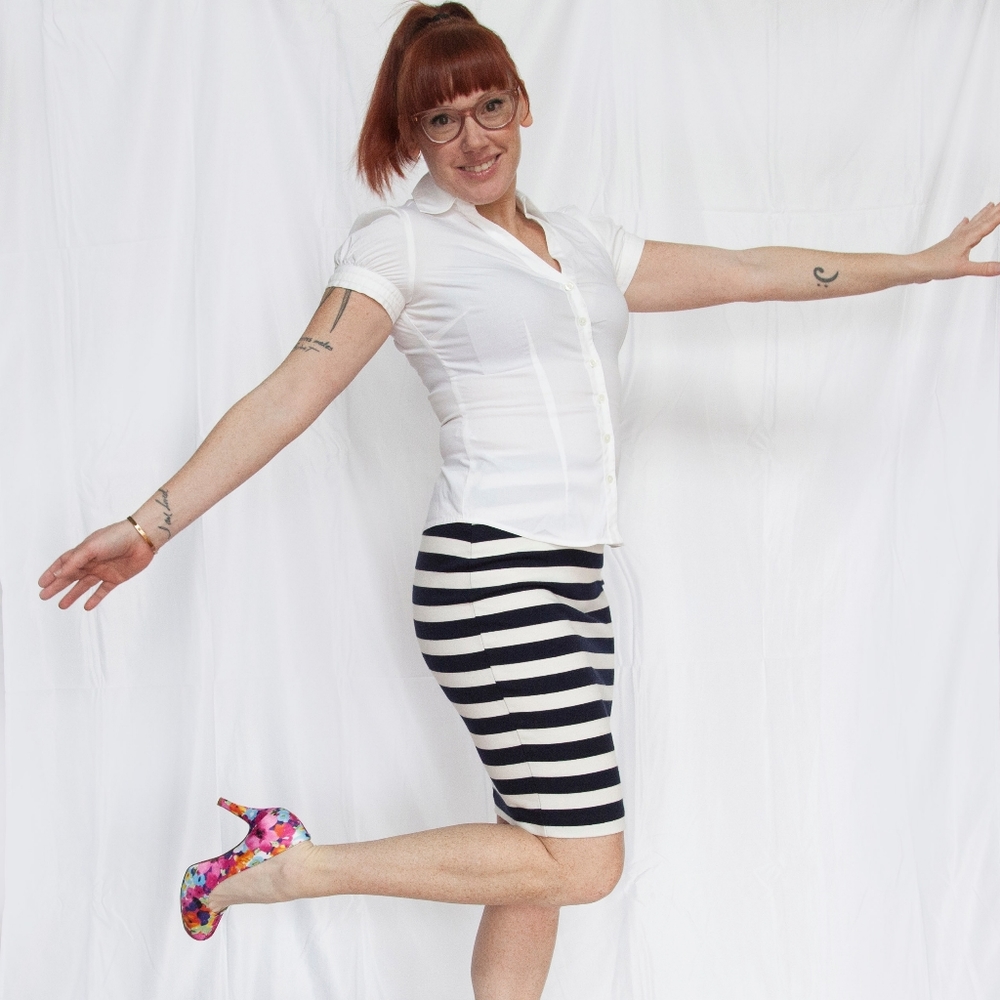 *$5 ADD ON* High waist tight skirt